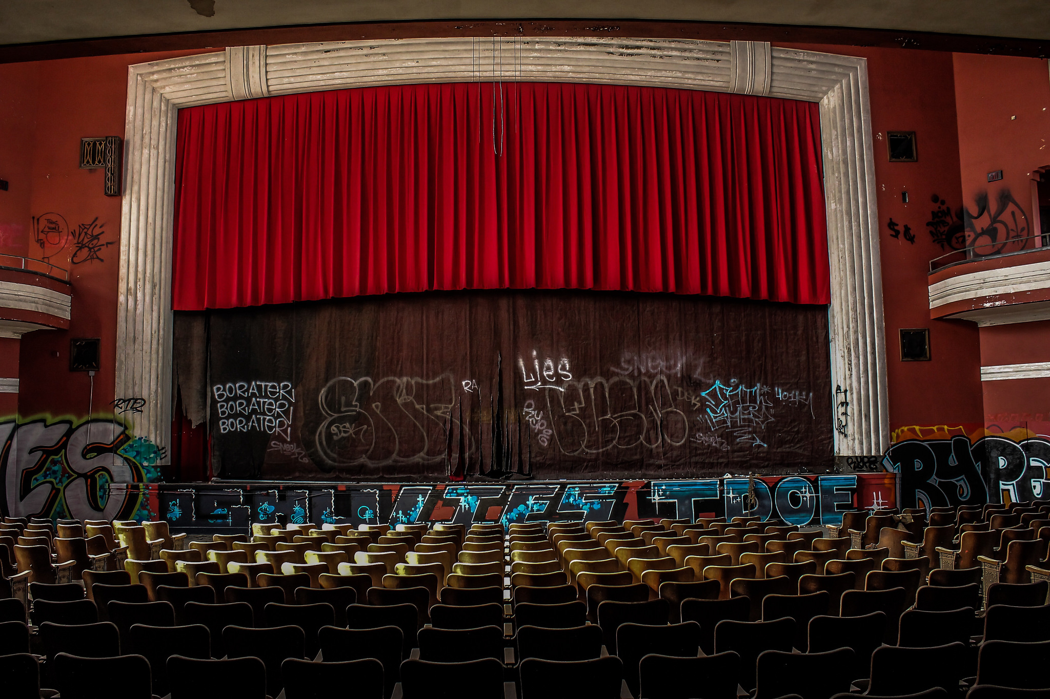 15842696874_fc7a1d3738_k